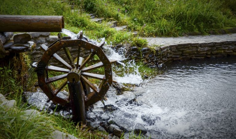 5 DIY Ways to Power Your Home During Floods