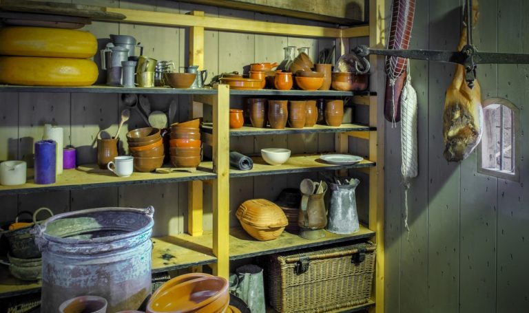 Stockpiling Made Easy – This Is What You Should Always Stockpile